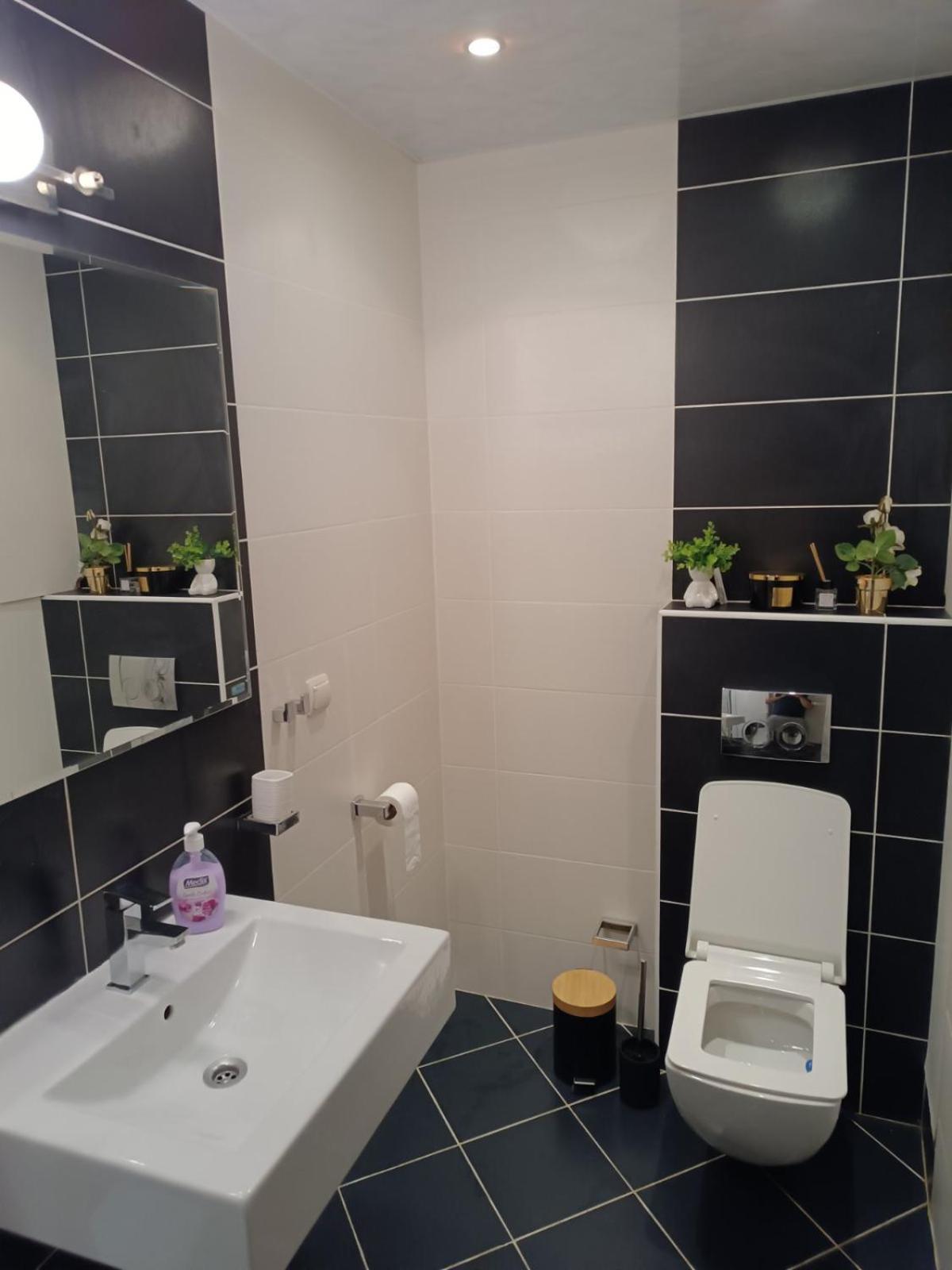 Apartment Marina Варна Екстериор снимка